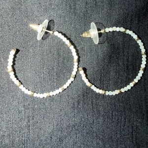 Kendra Scott Gold and White Beaded Hoop Earrings